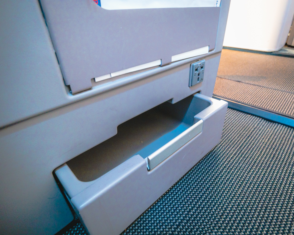 British Airways Boeing 747 Club World Business Class Storage
