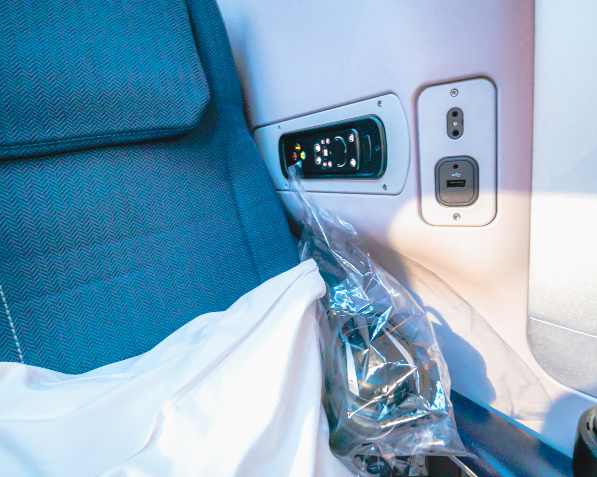 British Airways Boeing 747 Club World Business Class IFE Remote USB Socket
