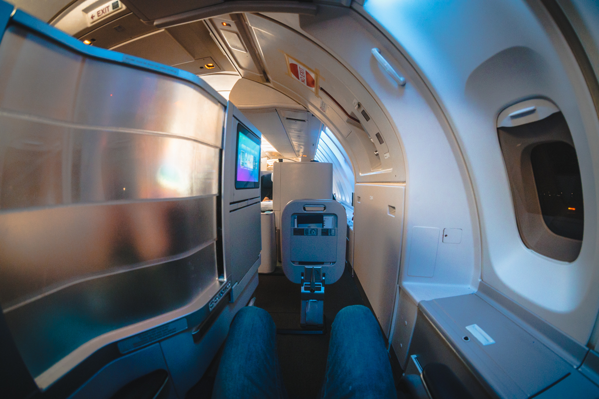 British Airways Boeing 747 Club World Business Class Privacy