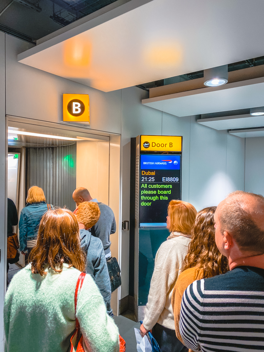 British Airways Boeing 747 Club World Business Class Boarding