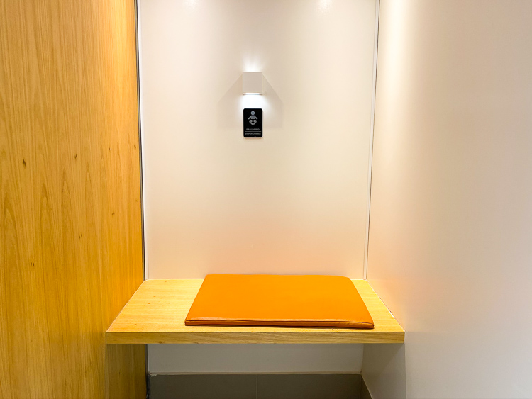 GOL Premium Lounge Baby Changing Table