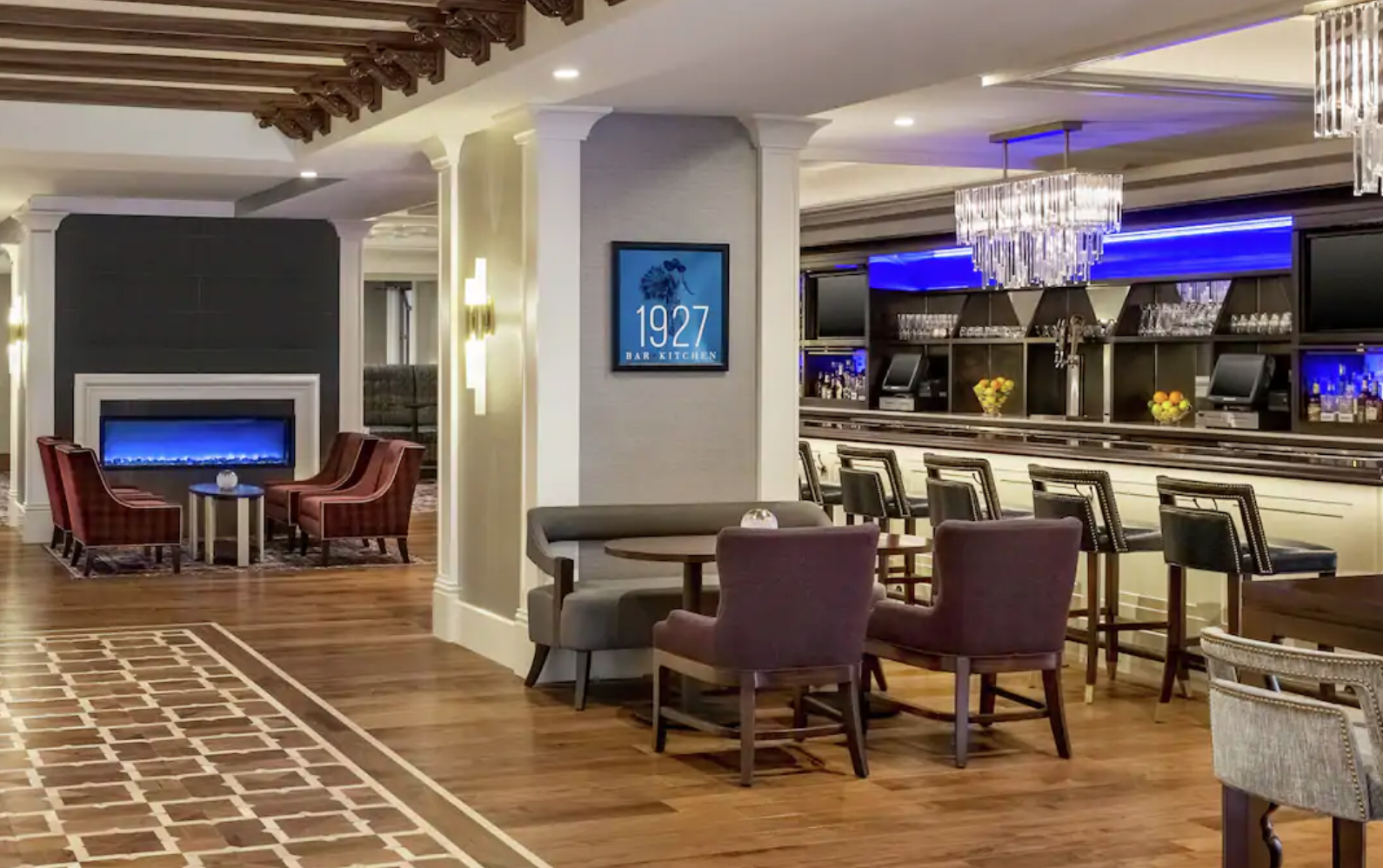 Hilton Checkers Los Angeles Lobby