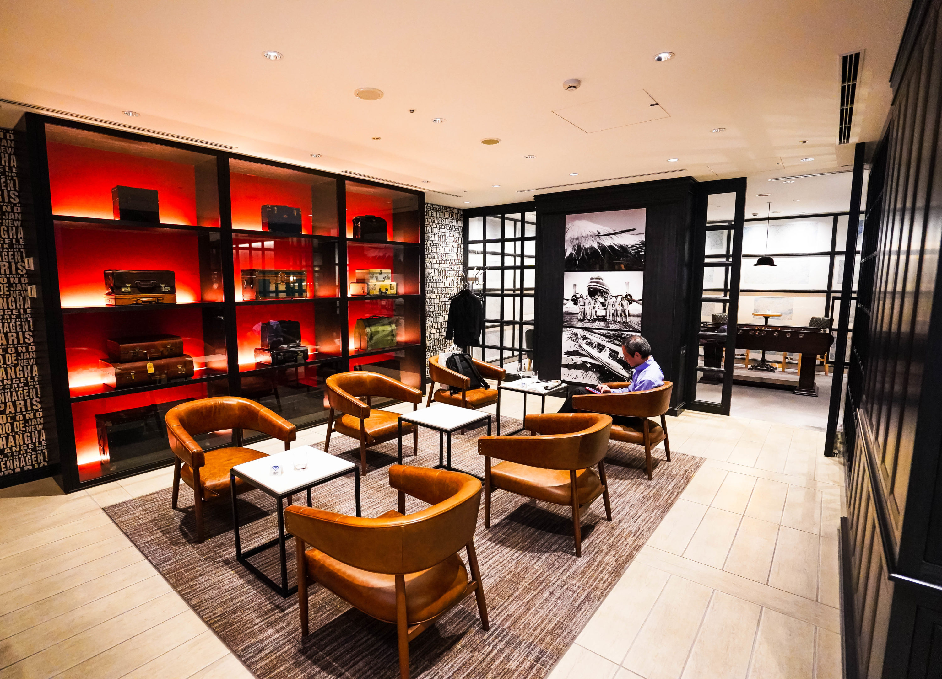 Japan Airlines First Class Lounge Red Suite Gallery Room