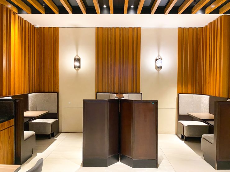 Plaza Premium Lounge Rio Booths