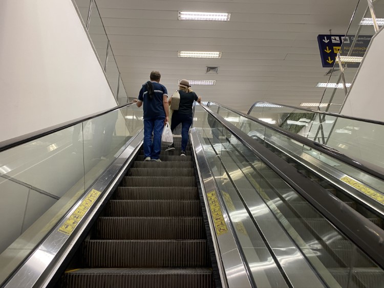 Rio Galeao GIG Escalator
