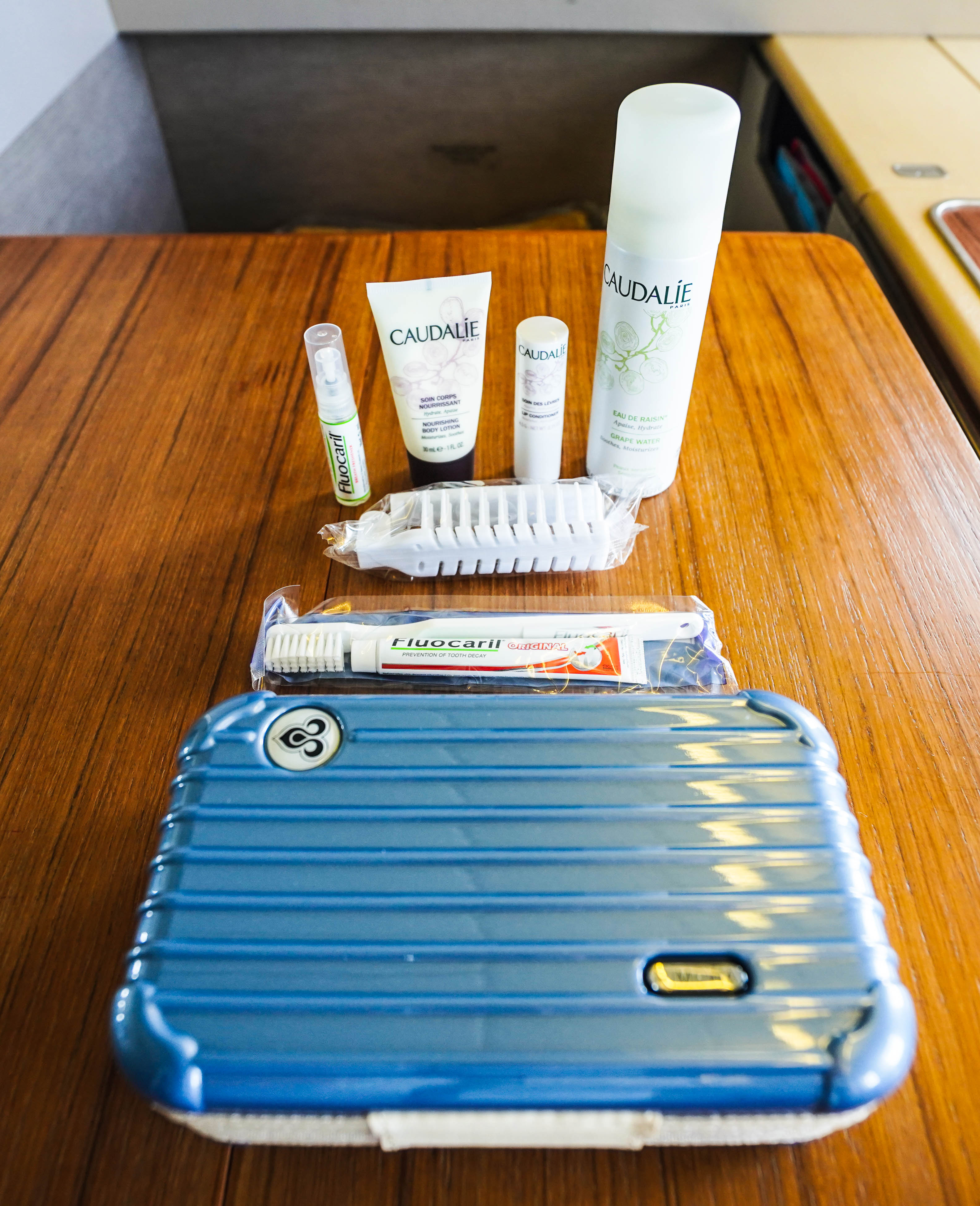 Thai Airways Boeing 747 400 First Class Amenity Kit