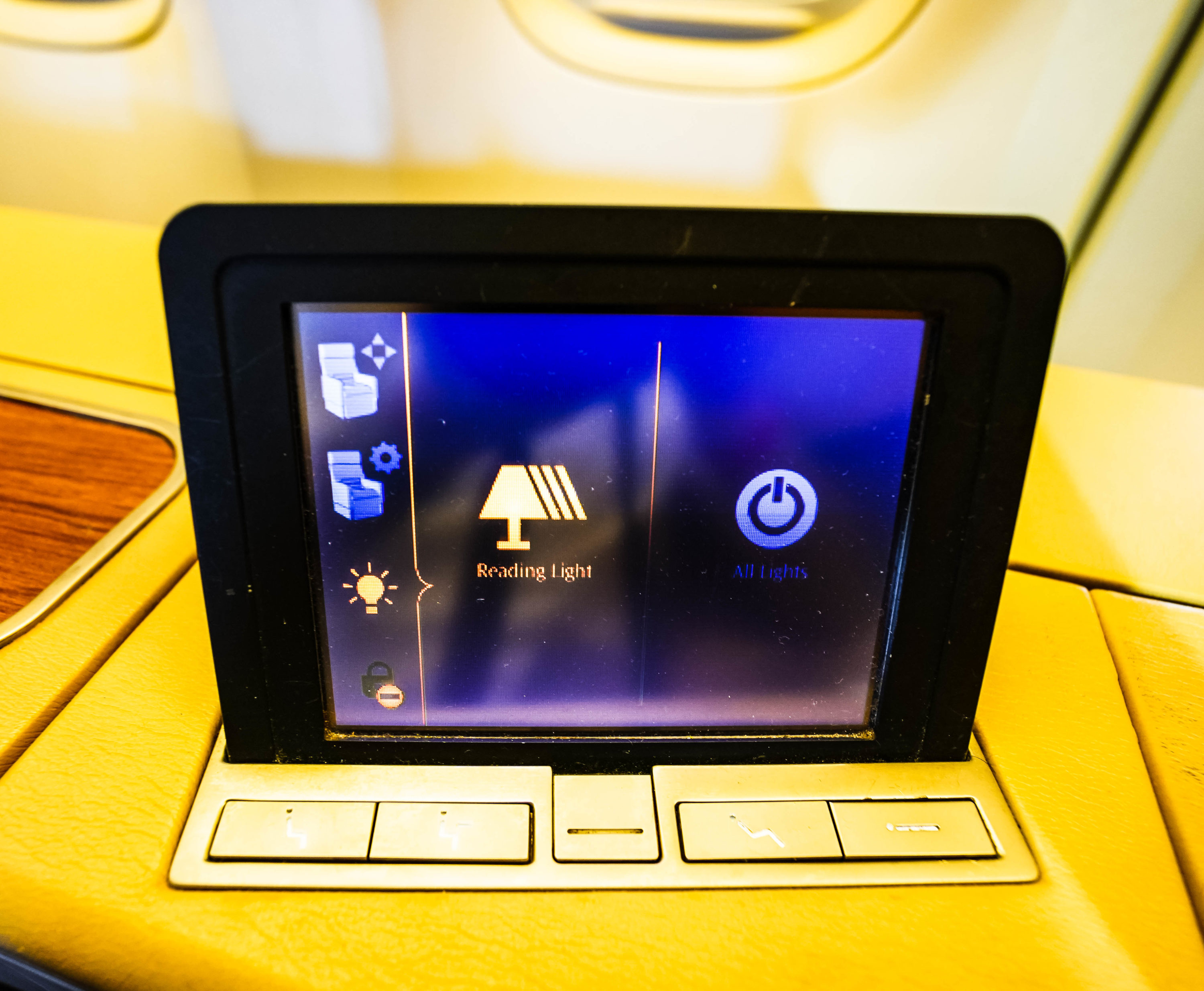 Thai Airways Boeing 747 400 First Class Lighting controls