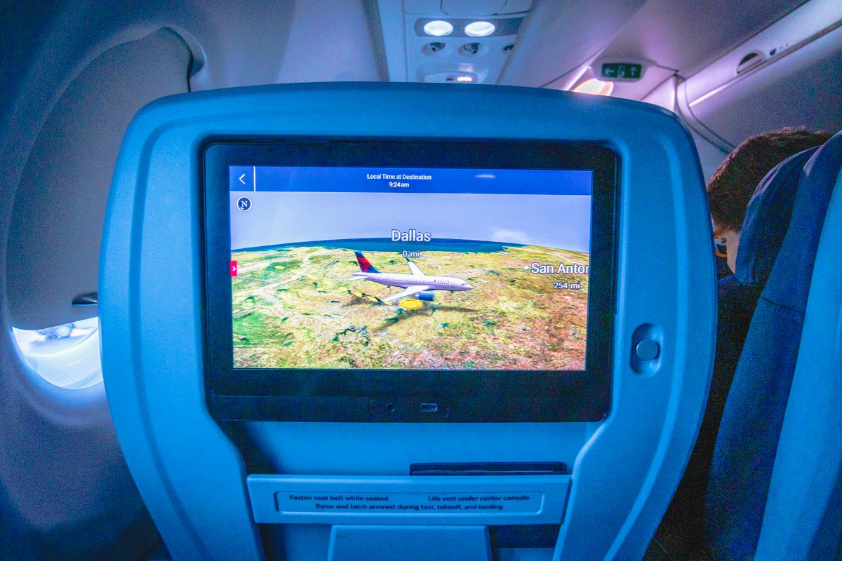 Delta Airbus A220 First Class IFE Moving Map