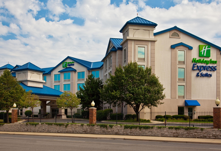 Holiday Inn Express Suites Chicago Midway Airport Holiday Inn Express Suites Chicago Midway Airport
