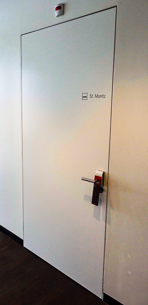 SWISS First Class Lounge St. Moritz day room
