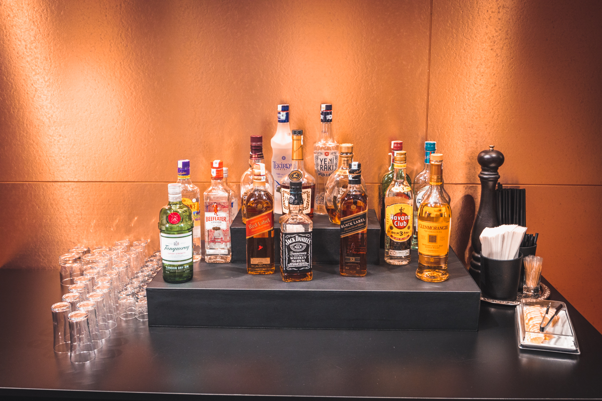 Turkish Airlines Business Lounge Spirt Station