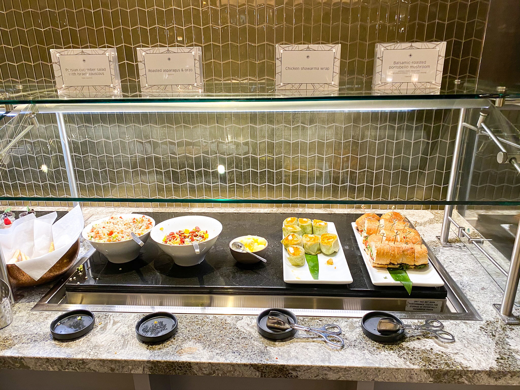 United Polaris Lounge ORD Food