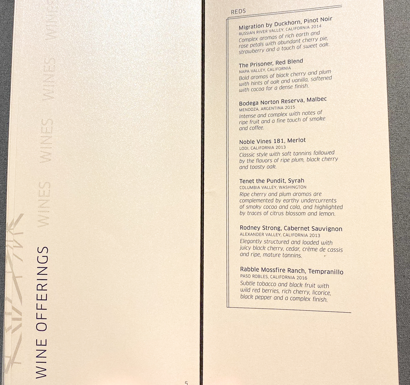 United Polaris Lounge ORD Red Wine Menu