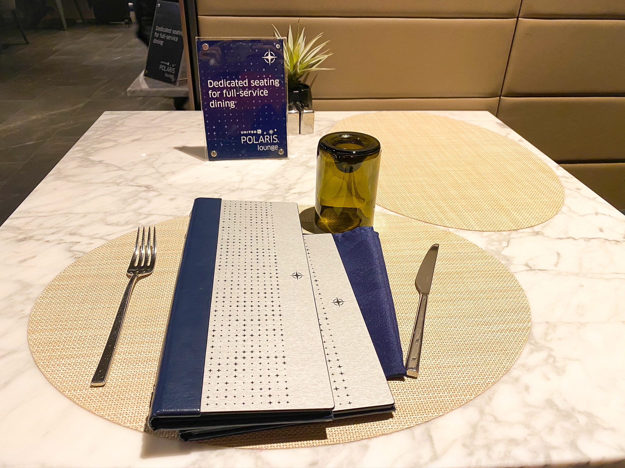 United Polaris Lounge ORD Table Setting