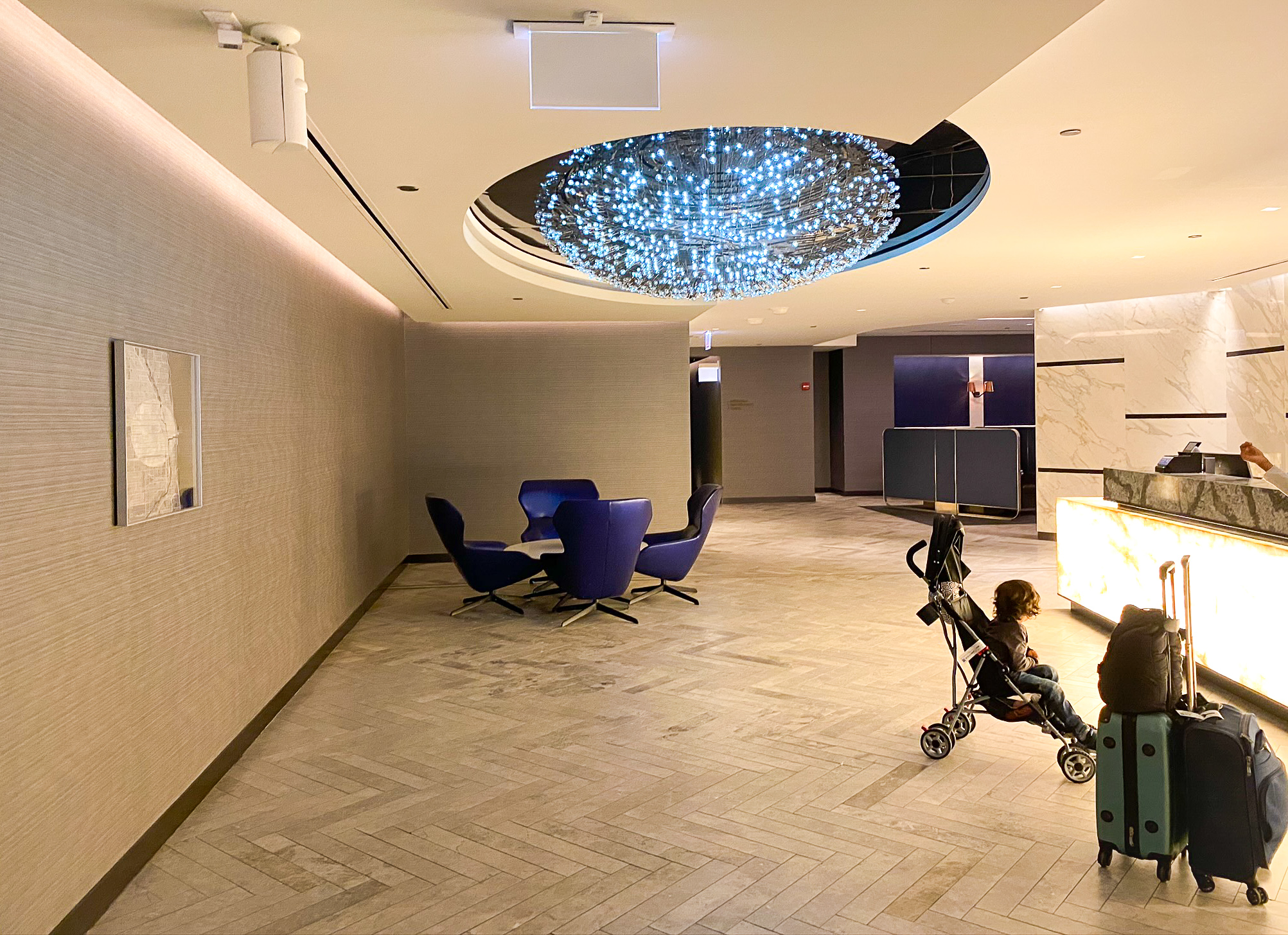 United Polaris Lounge ORD Welcome Desk