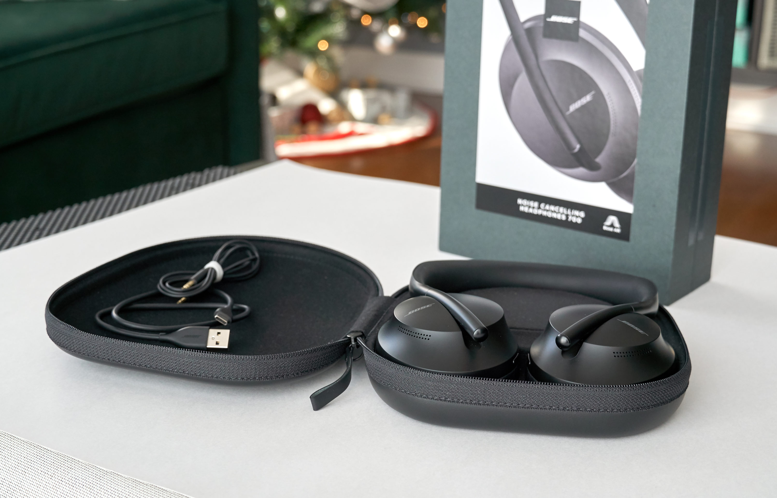 Bose Noise Cancelling Headphones 700 Bose Noise Cancelling Headphones 700
