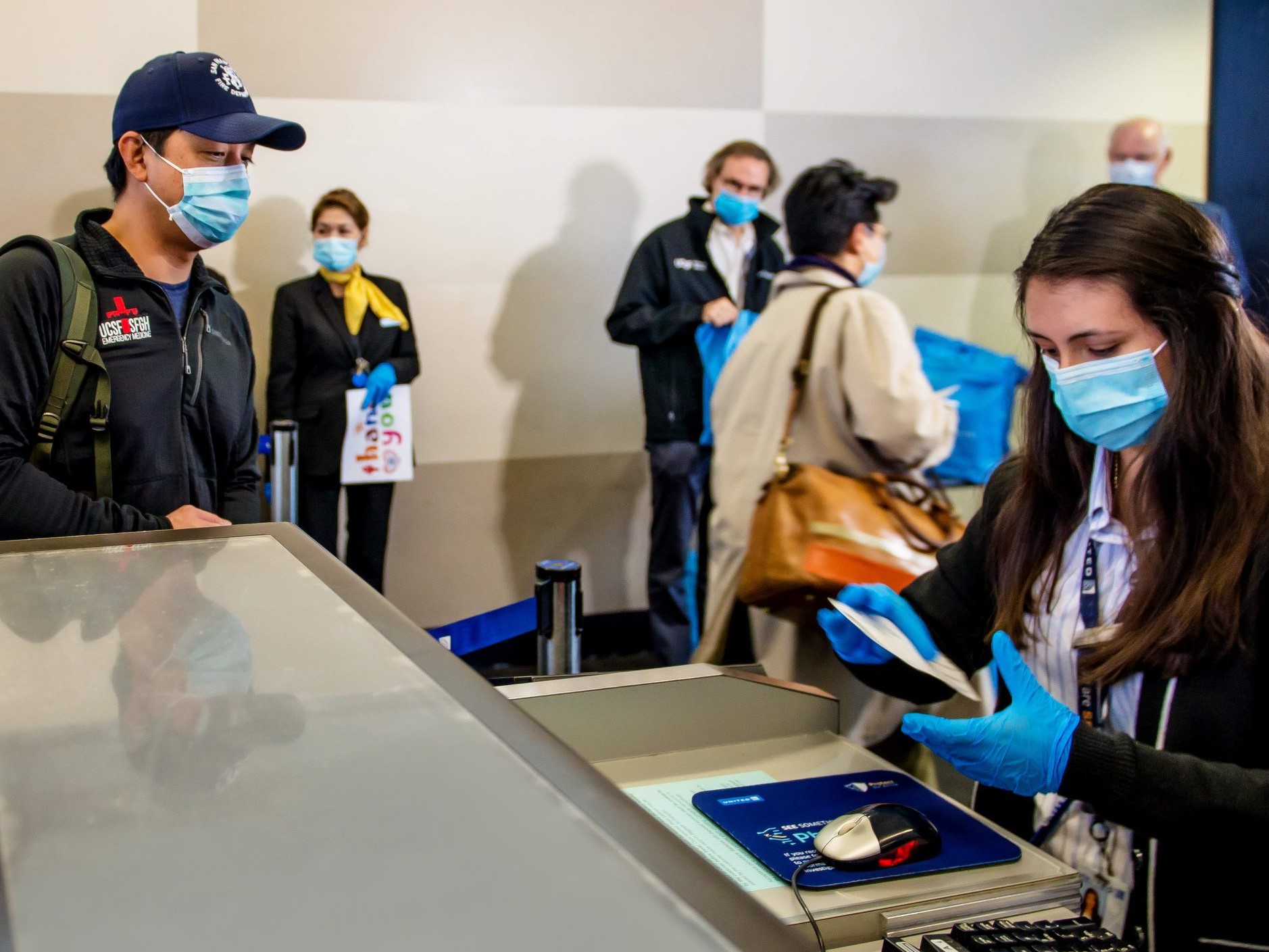 United Employee Wearing Face Mask