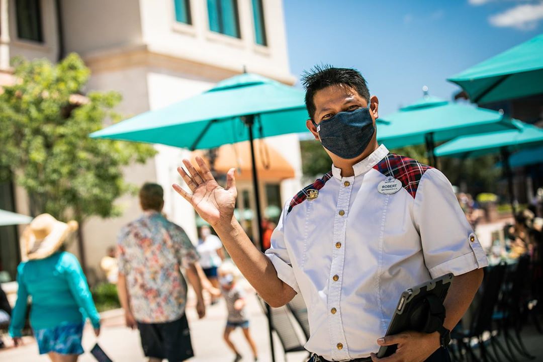 Disney Springs Cast Member via Walt Disney World Instagram