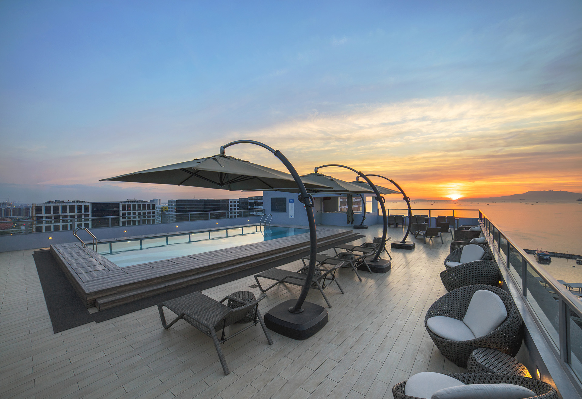 TRYP Manila