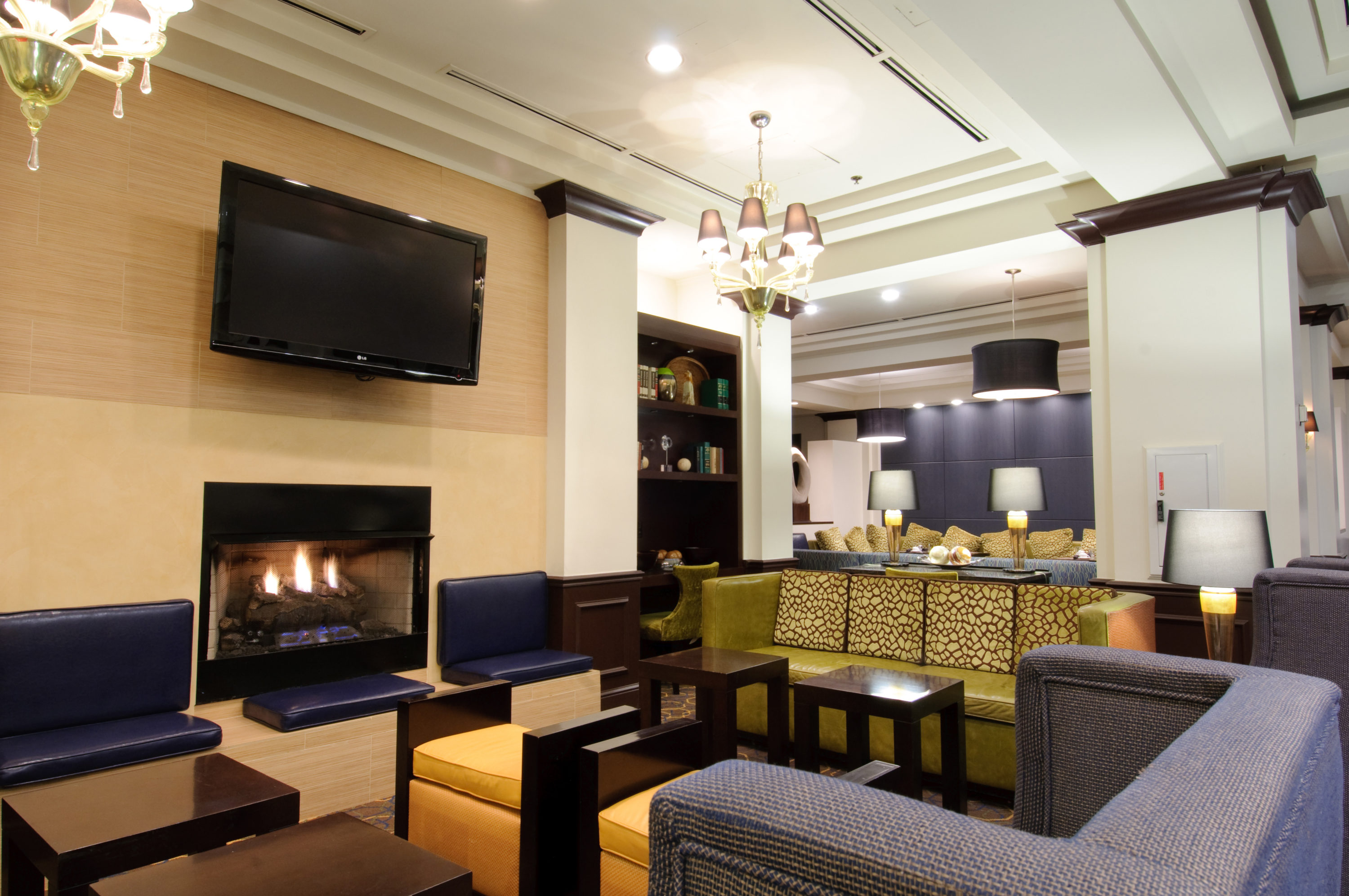 Hilton Garden Inn Washington DC Downtown Lobby