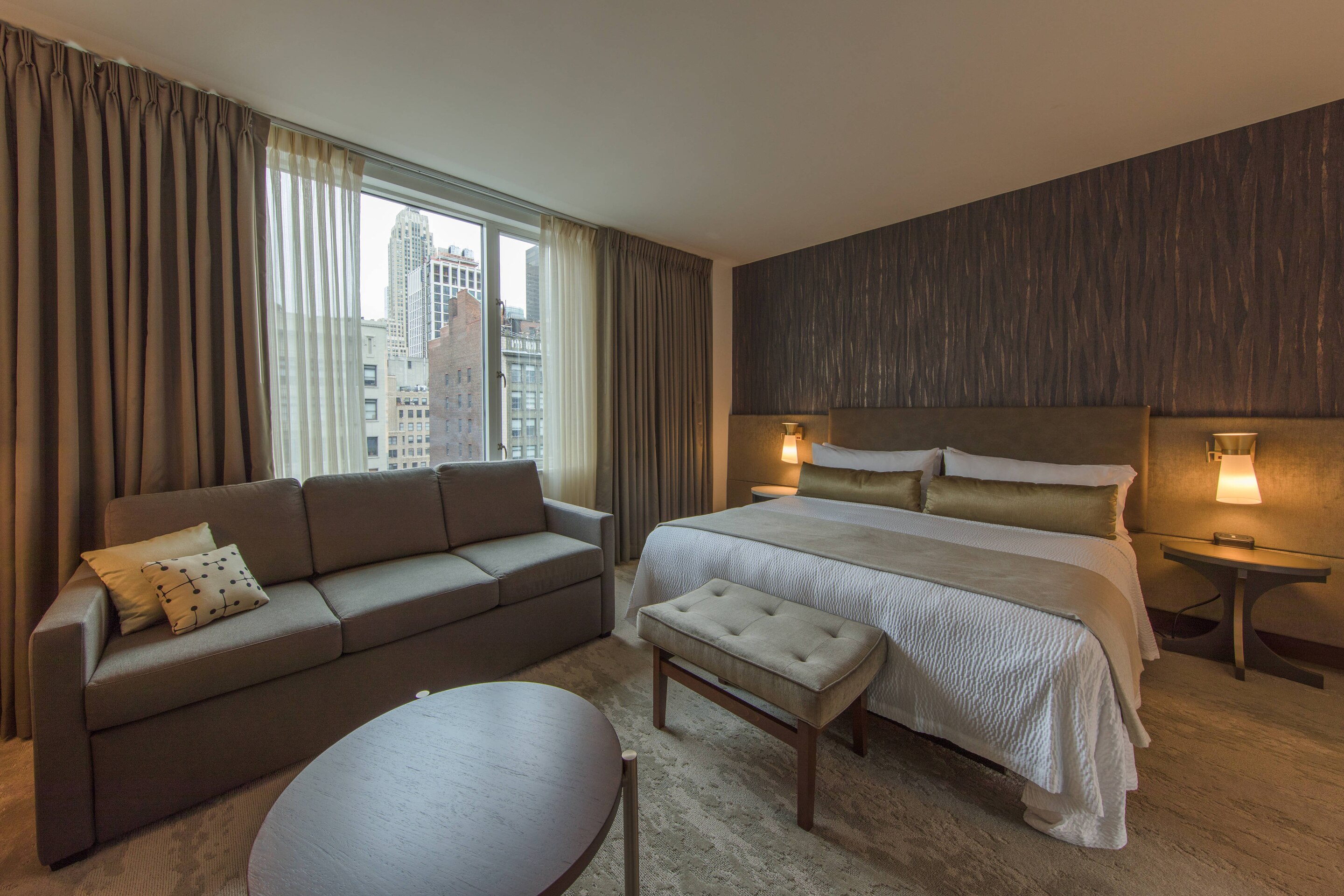 Marriott Vacation Club Pulse New York City Deluxe King Guest Room