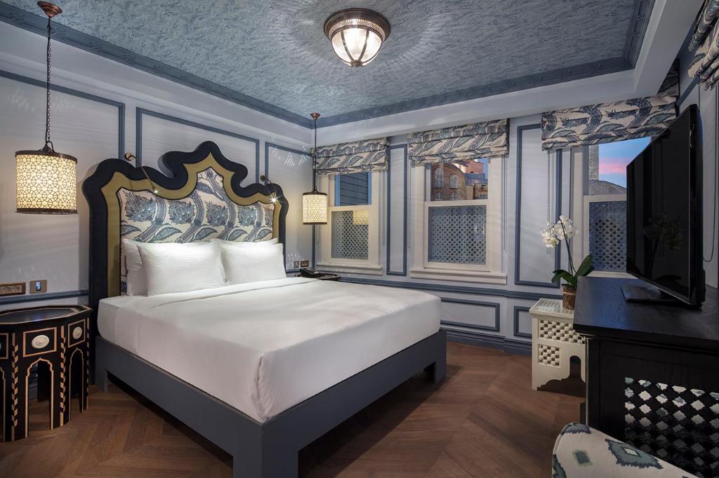 Hagia Sofia Mansions Istanbul Curio Collection by Hilton