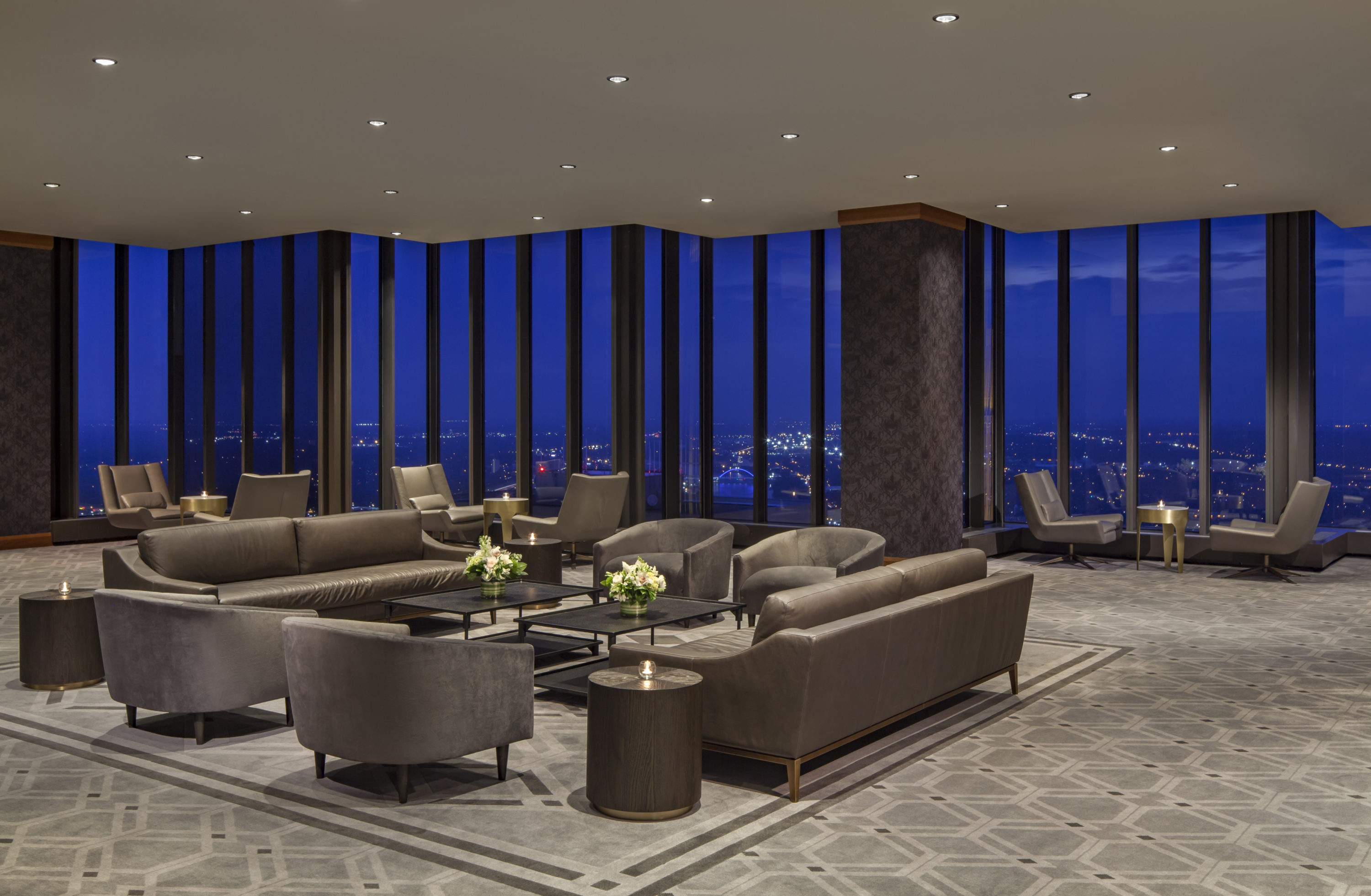 The Marquette Hotel Curio Collection by Hilton