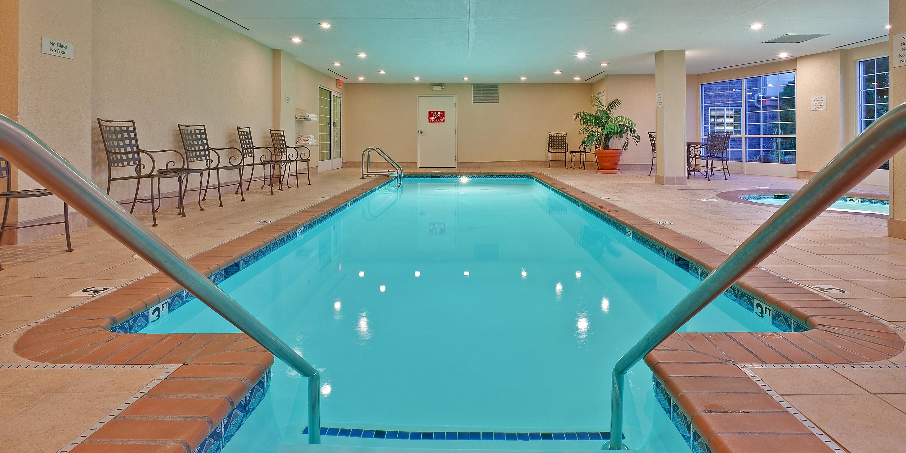 Candlewood Suites Indianapolis Indoor Pool