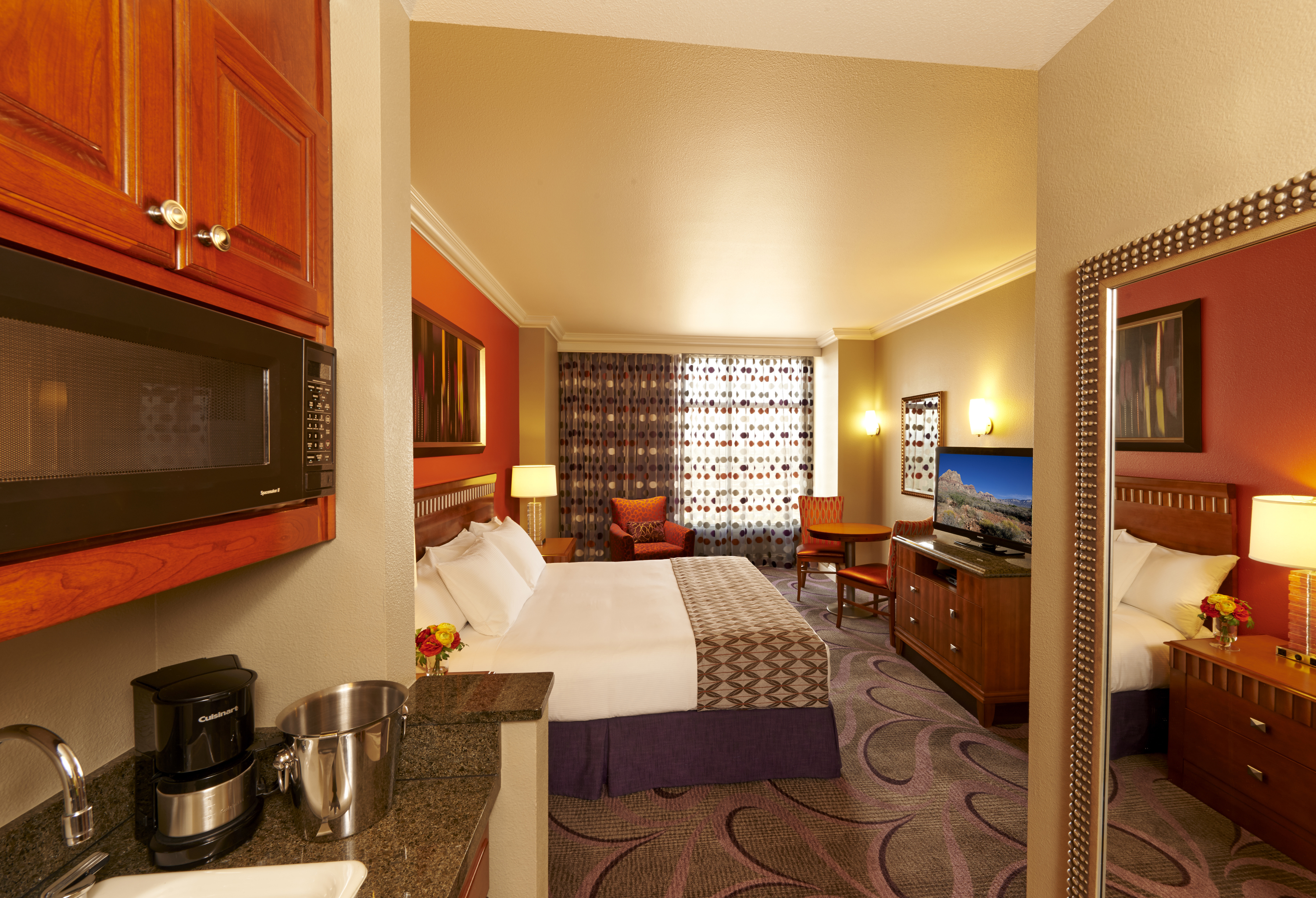 Hilton Grand Vacations Club on the Boulevard Hilton Grand Vacations Club on the Boulevard