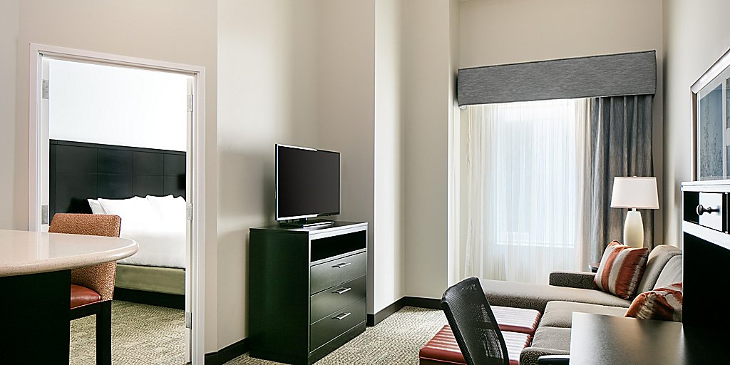 Staybridge Suites Des Moines Downtown