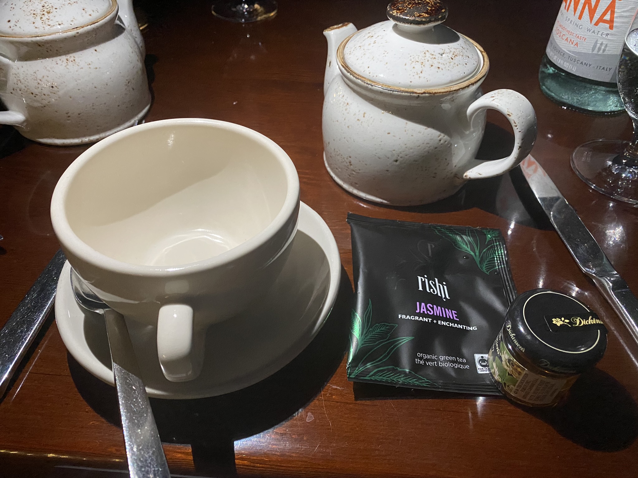 Ventana Big Sur an Alila Resort Sur House Jasmine green tea