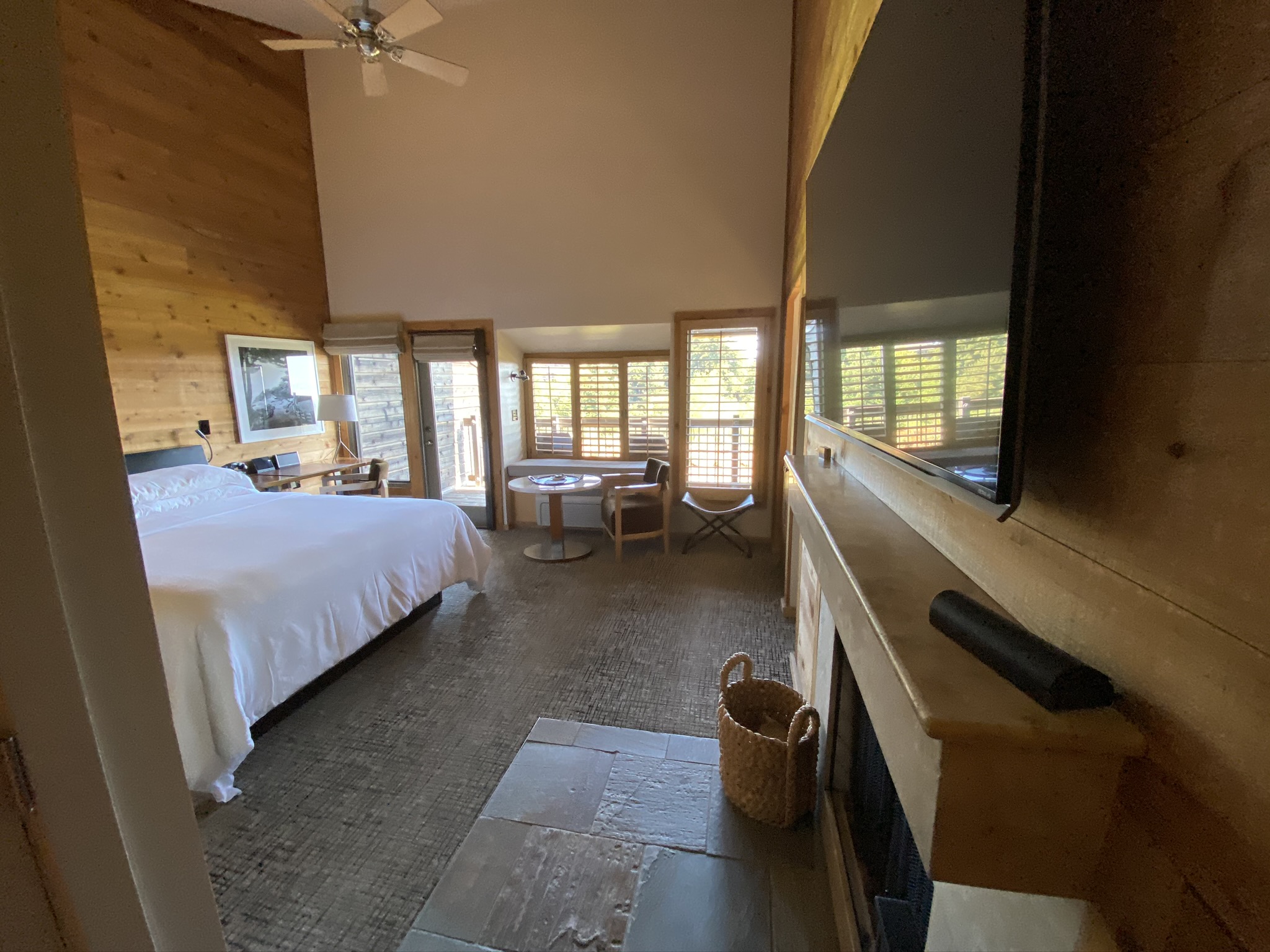 Ventana Big Sur an Alila Resort Ventana fireplace guestroom entryway