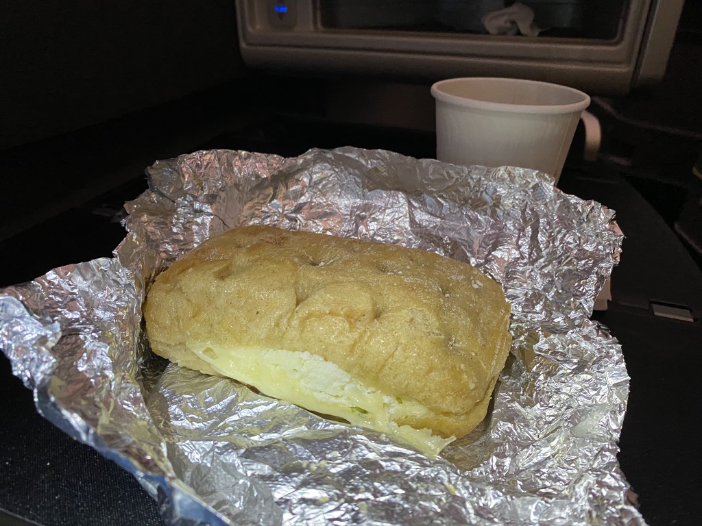 United Polaris Internatinal Breakfast sandwich during coronavirus