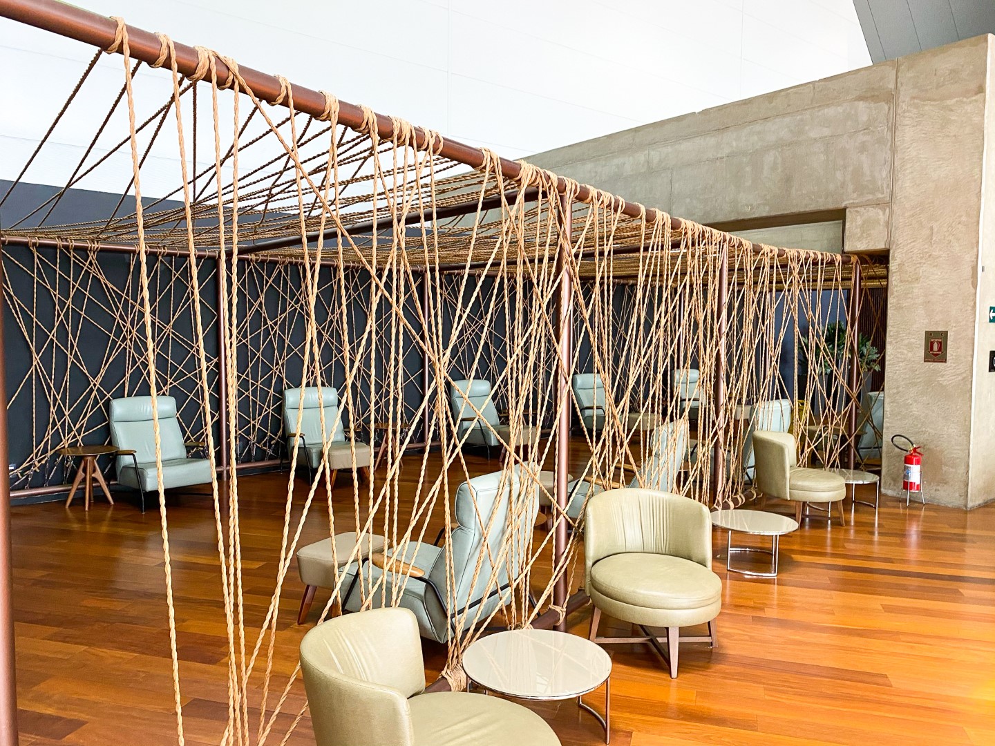 Espaço Banco Safra Lounge GRU seats
