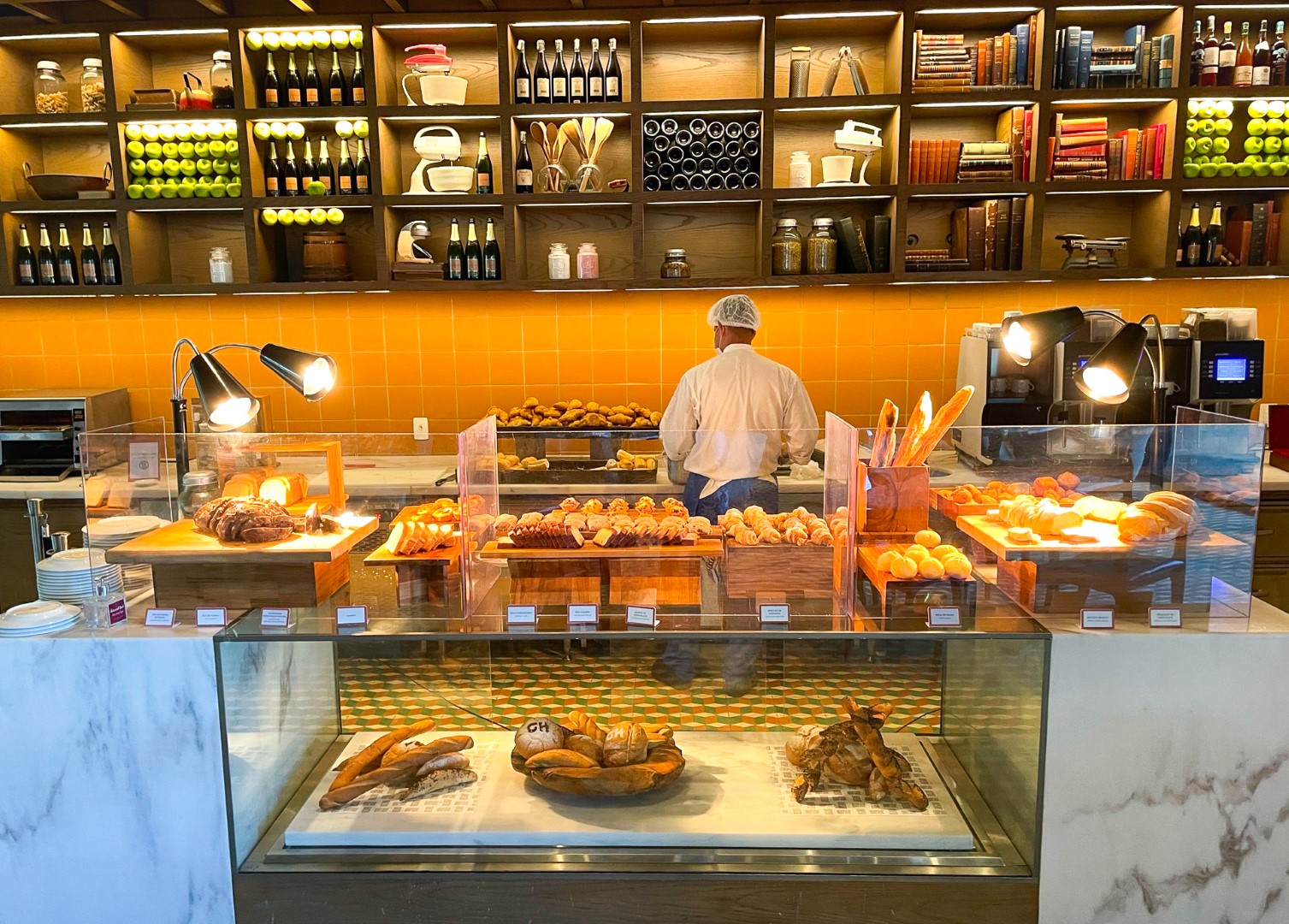 Breakfast bread options at Tano Grand Hyatt Rio de Janeiro