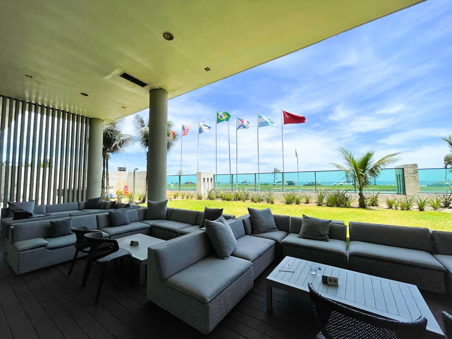 Canto seating options at Grand Hyatt Rio de Janeiro