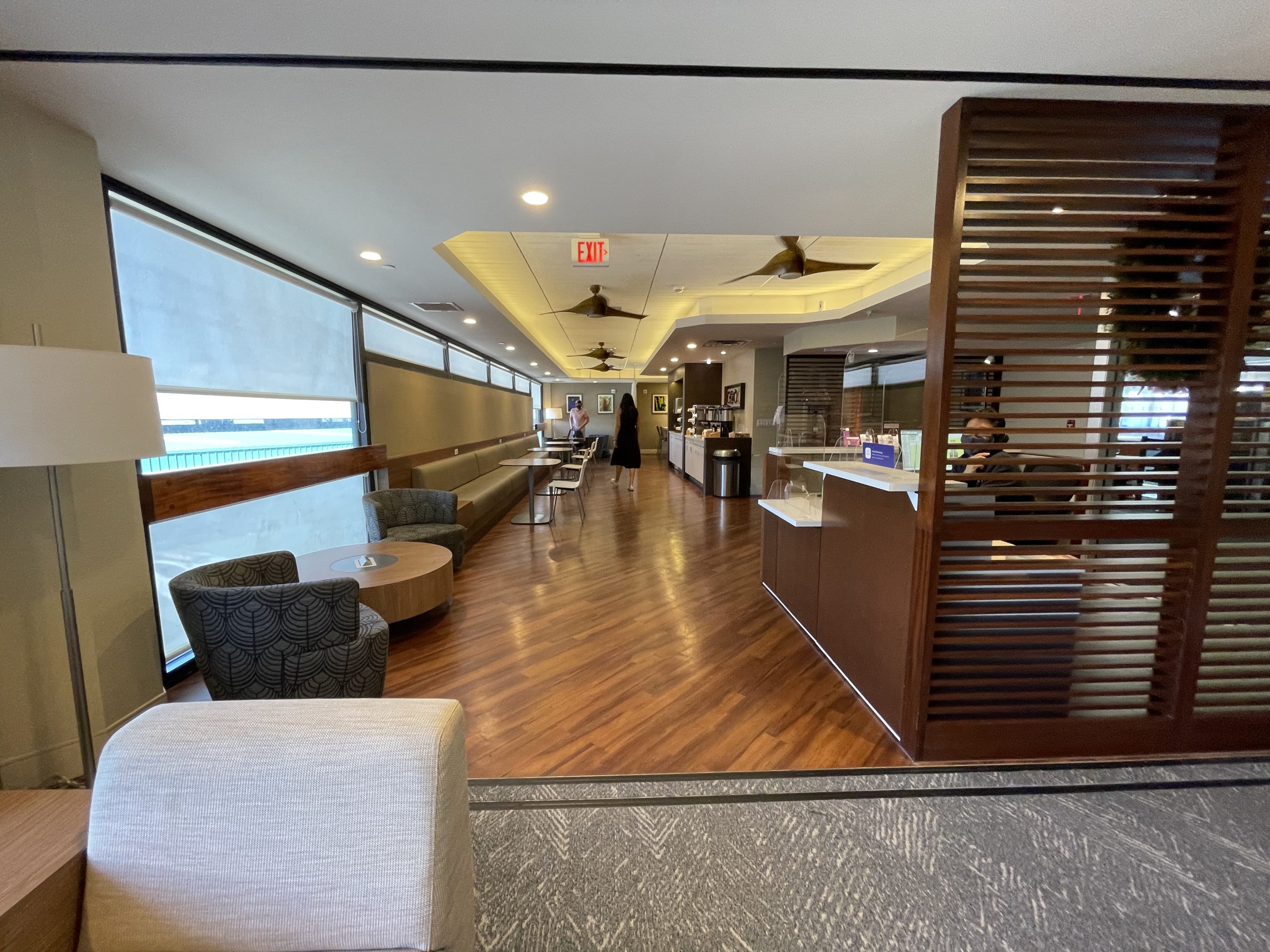 Hawaiian Airlines Premier Club Maui