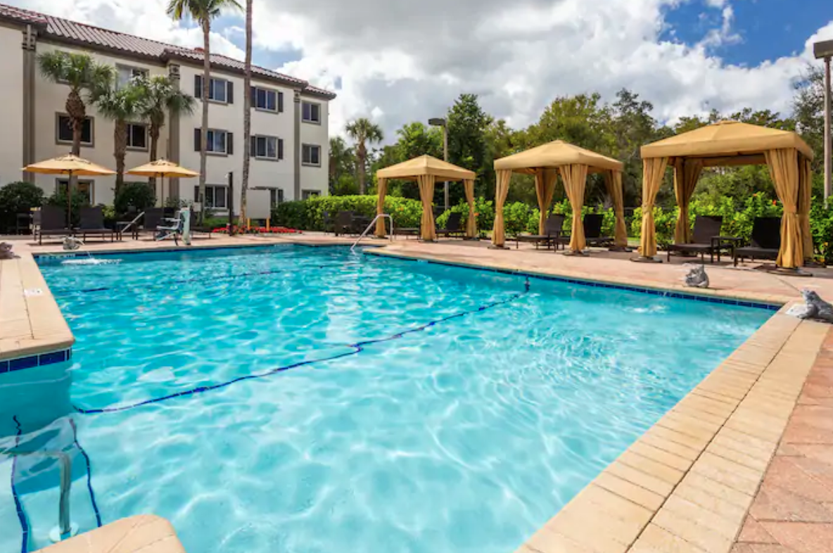 Hawthorn Suites by Wyndham Naples Florida