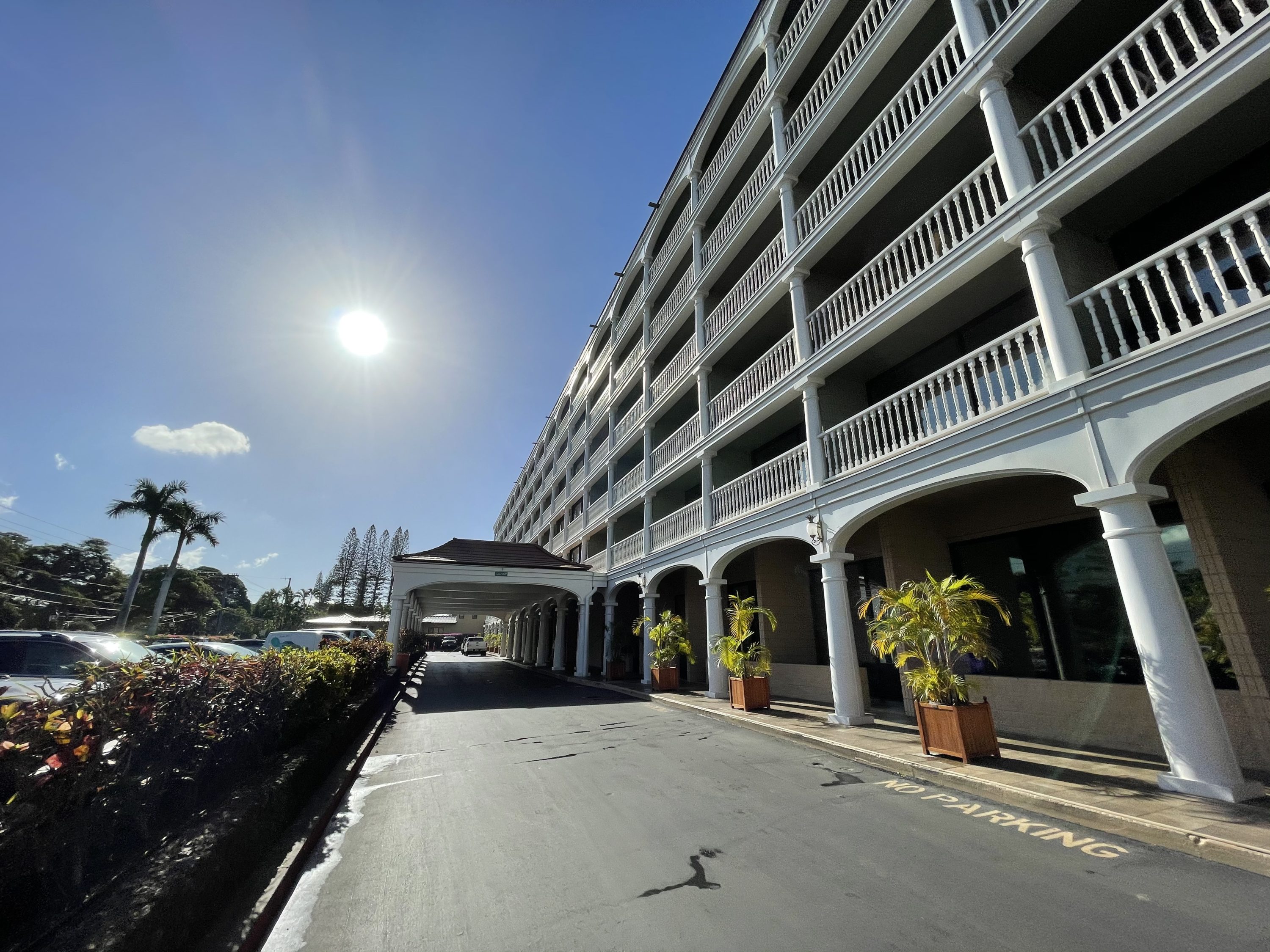 Lahaina Shores Beach Resort Front