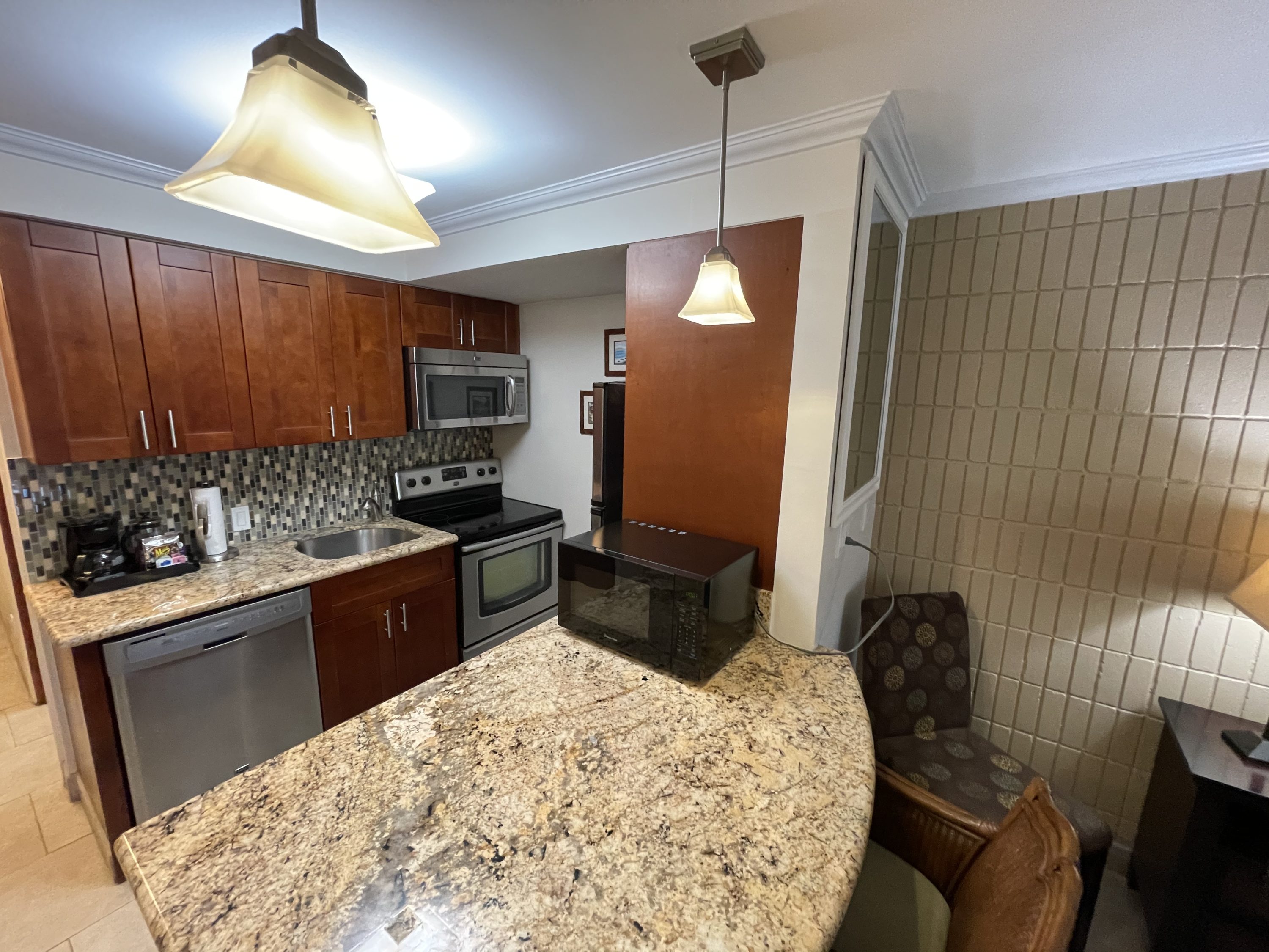 Lehaina Shores Beach Resport Studio Mountain View Premier Kitchen