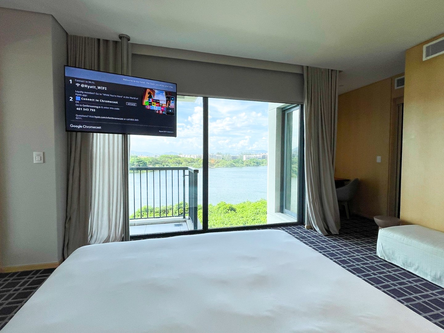 Ocean Lagoon Suite King bed view Grand Hyatt Rio de Janeiro