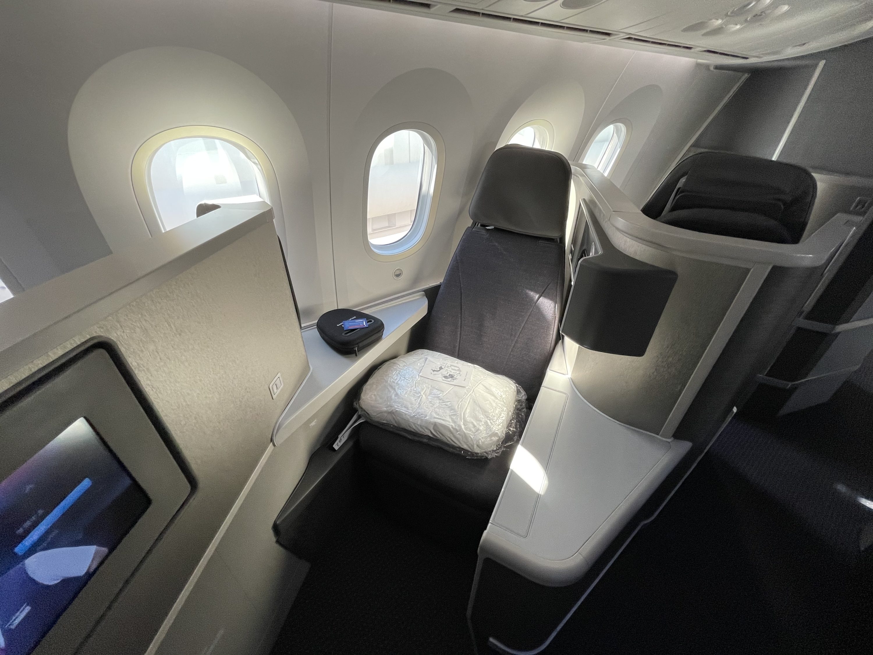 American Airlines B777 30 Business seats top view American Airlines 787 Stagged Seat