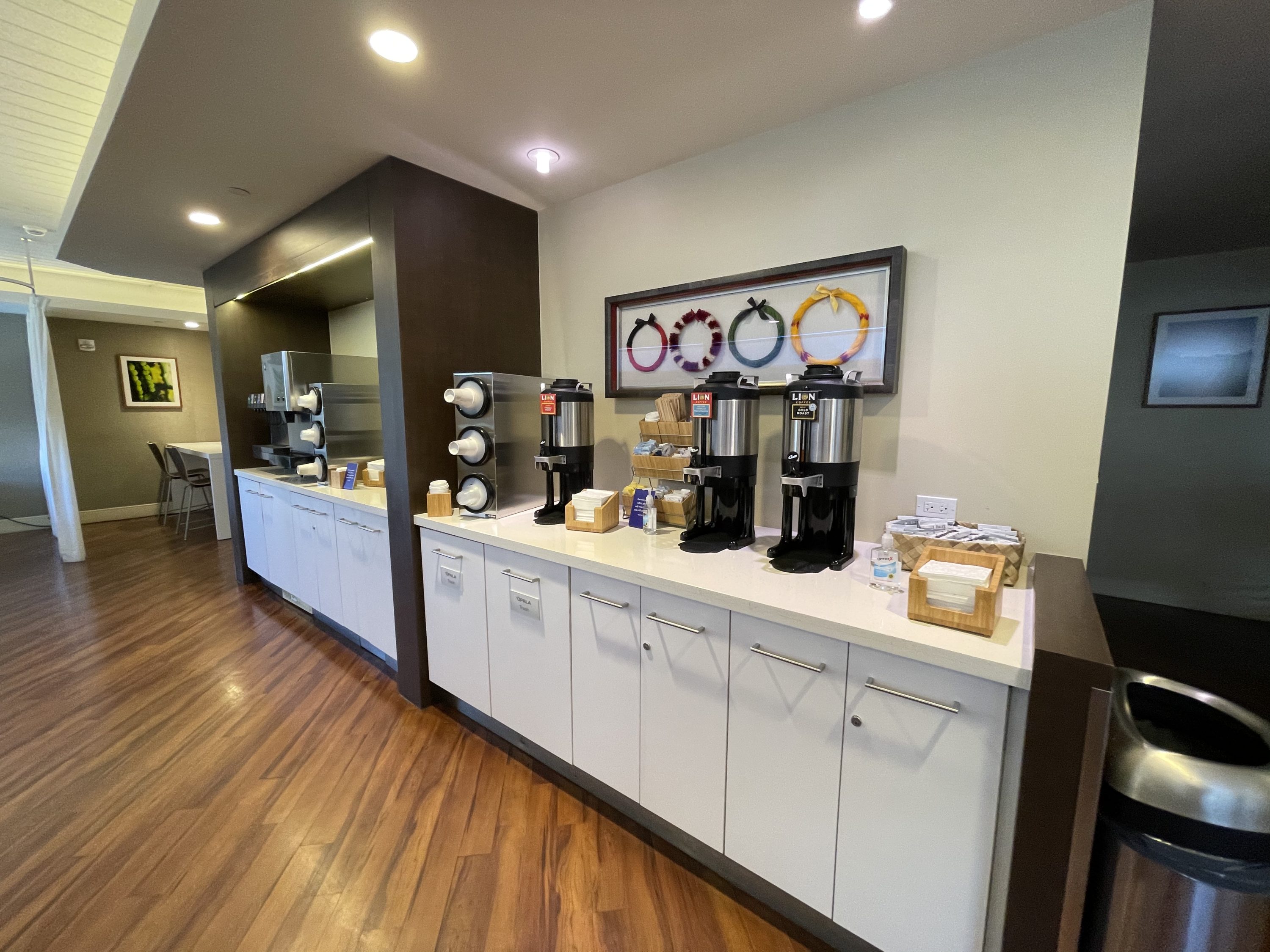 Hawaiian Airlines Lounge Beverage Station