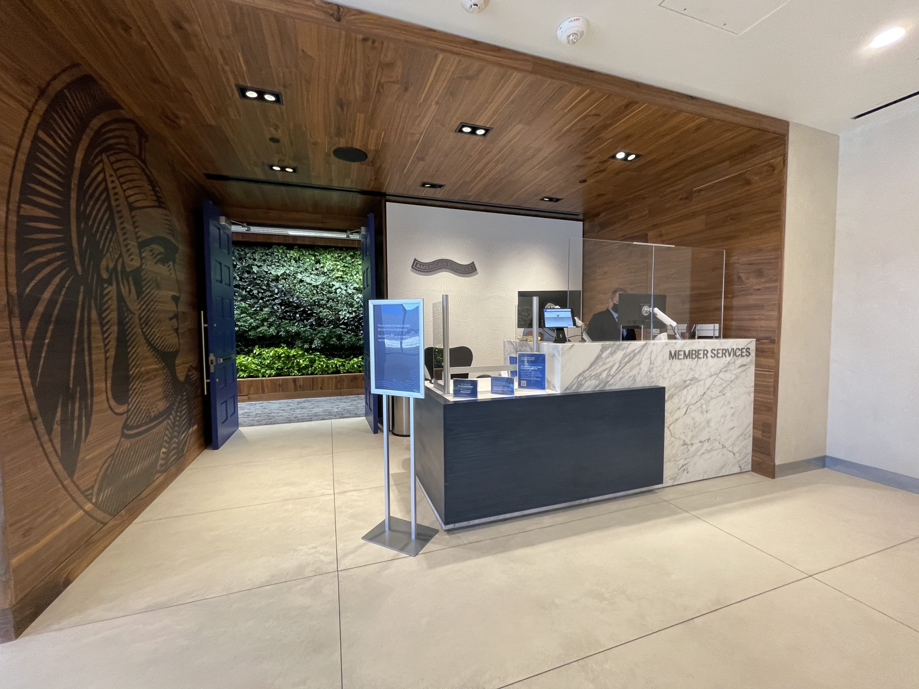 PHX Centurion Lounge Front Desk
