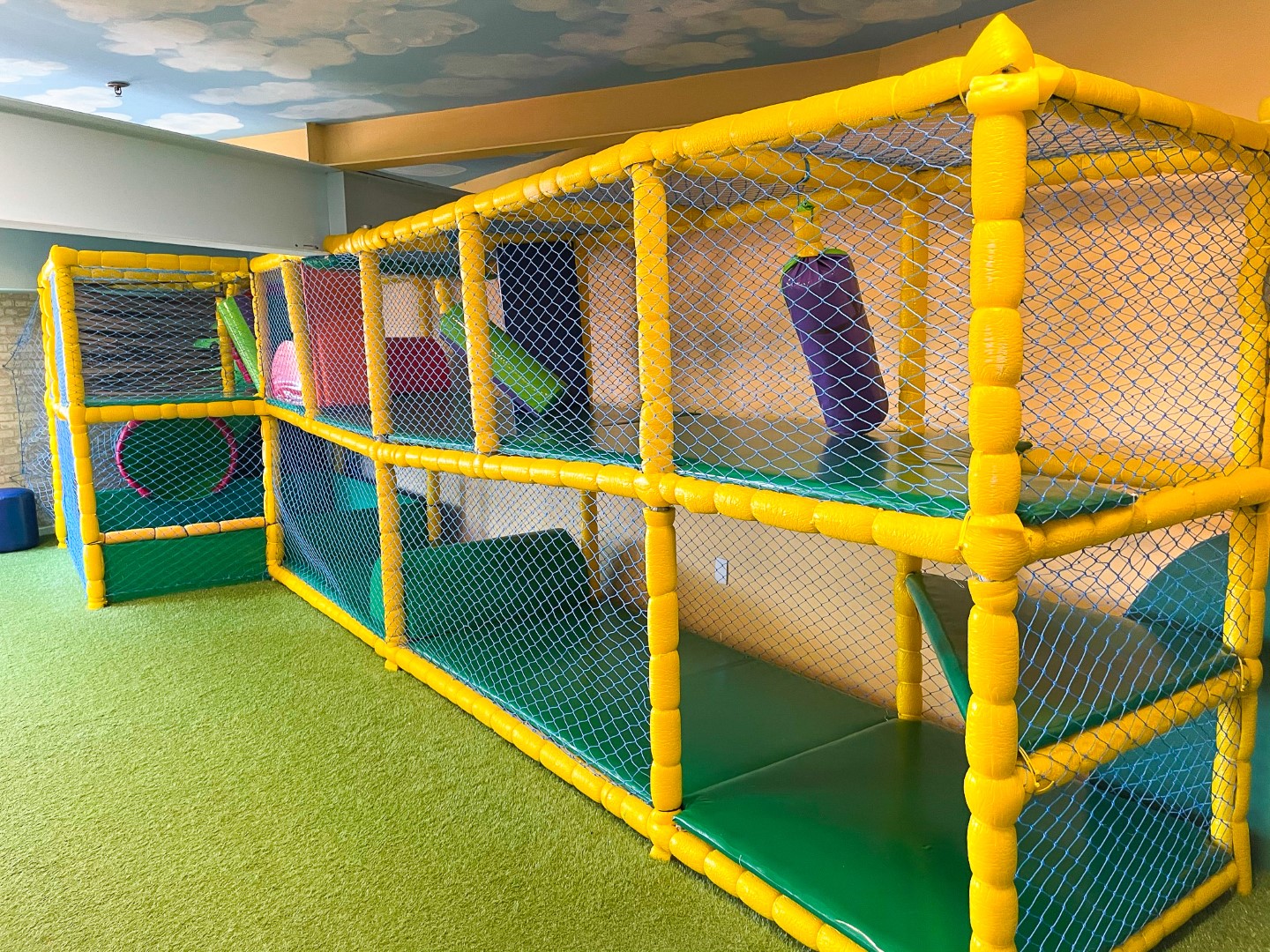 Sheraton Grand Rio de Janeiro Kids Club play