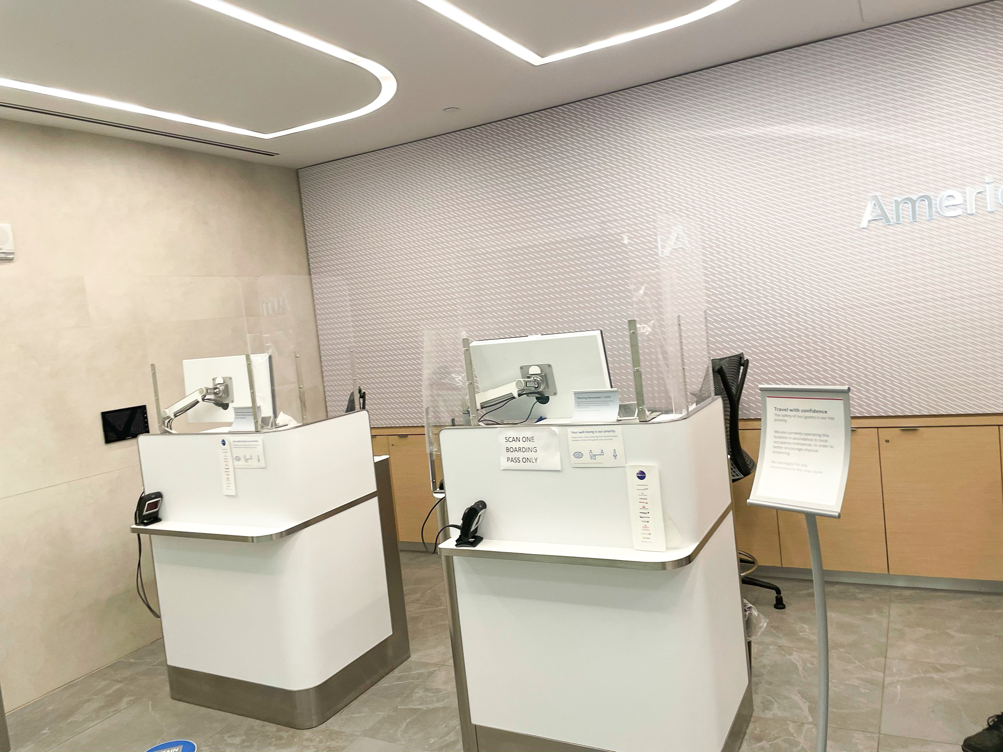 American Airlines Admirals Club at Orlando MCO check in desks