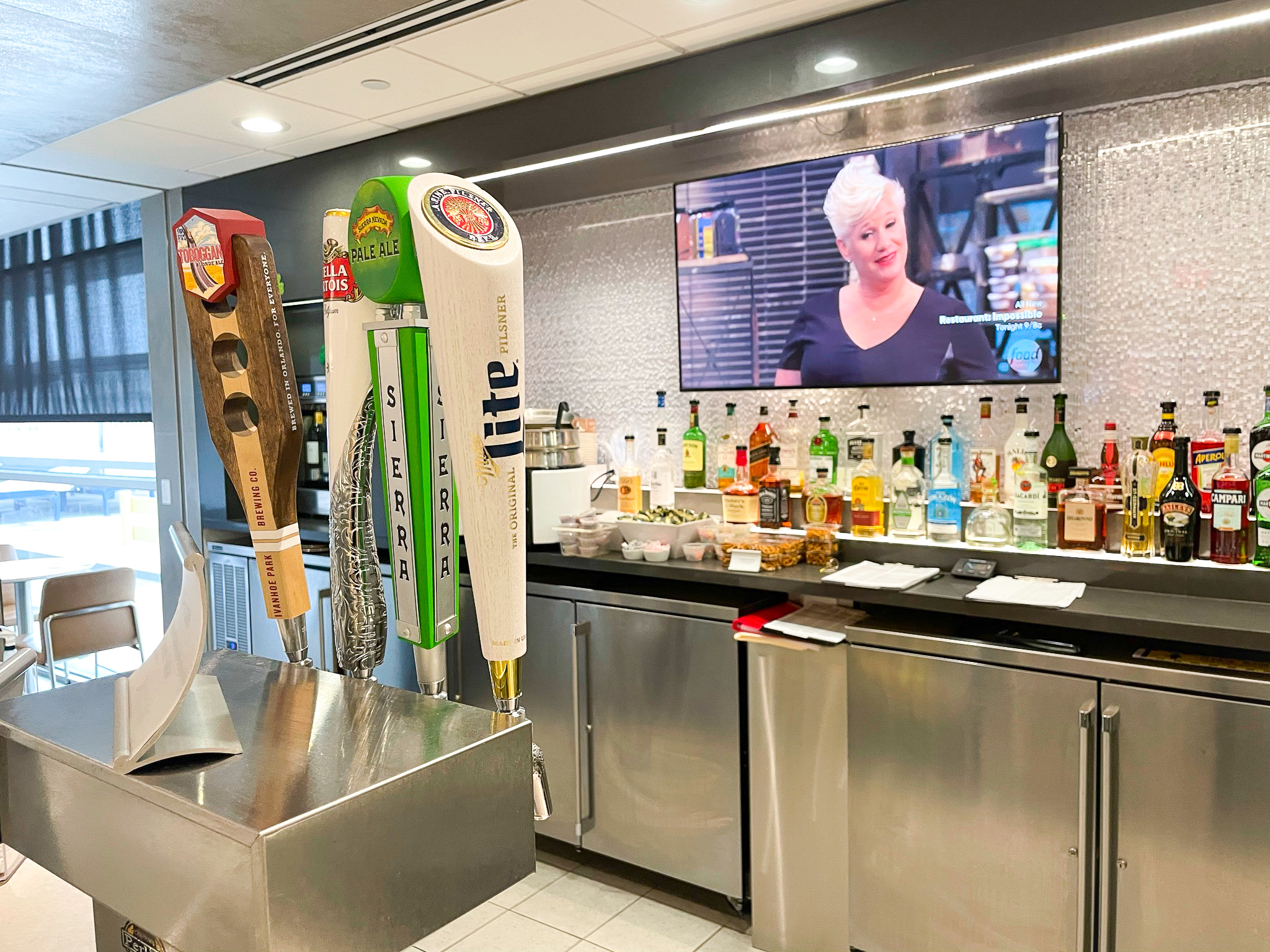 American Airlines Admirals Club at Orlando MCO drink selection