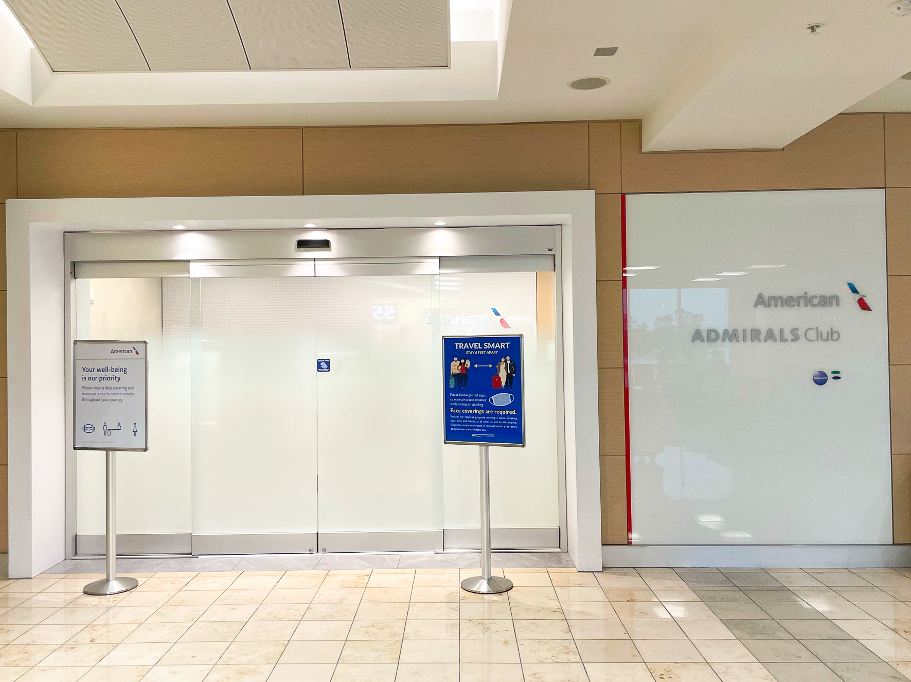 American Airlines Admirals Club at Orlando MCO American Airlines Admirals Club at Orlando MCO