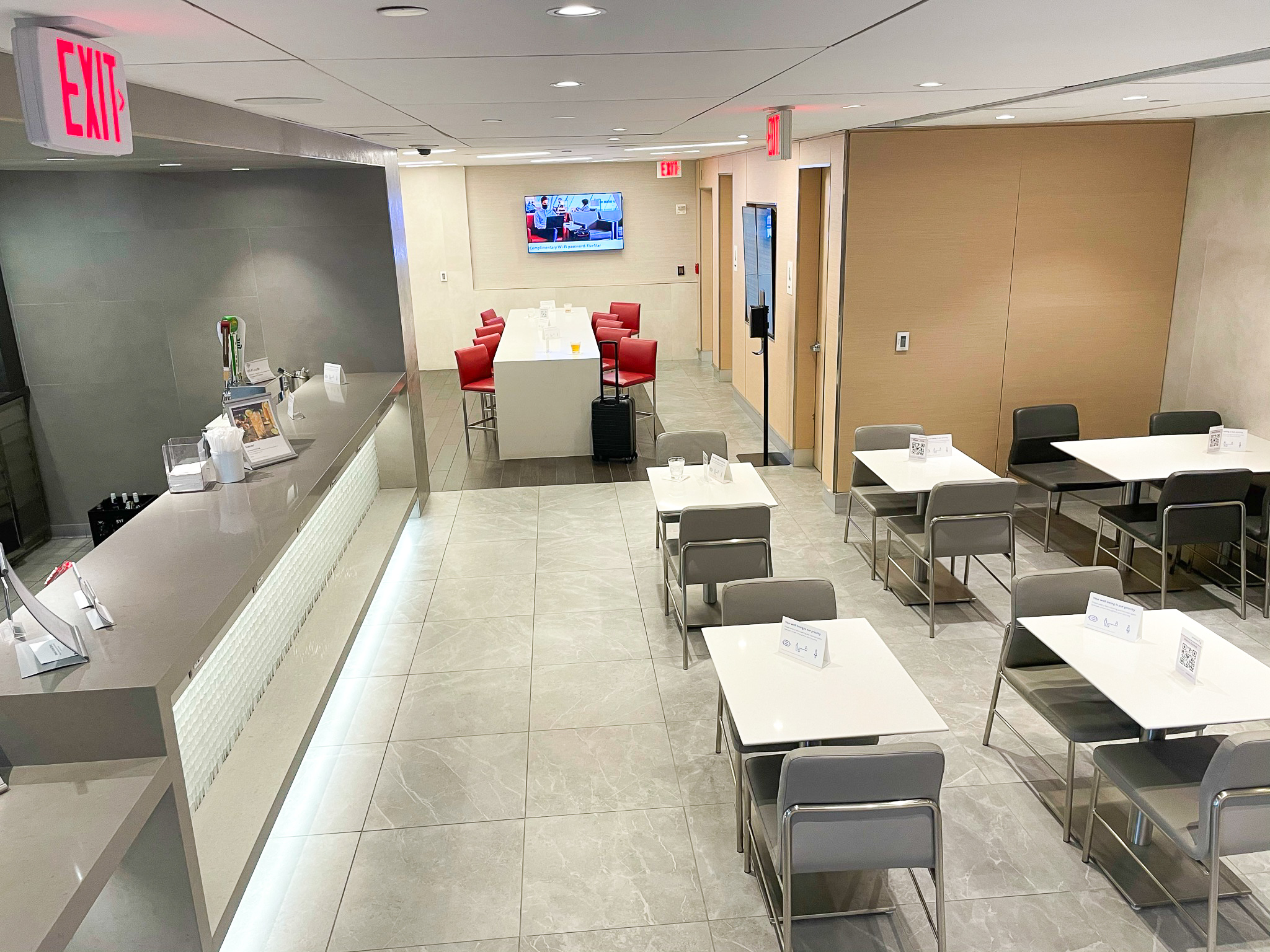 American Airlines Admirals Club at Orlando MCO lower level