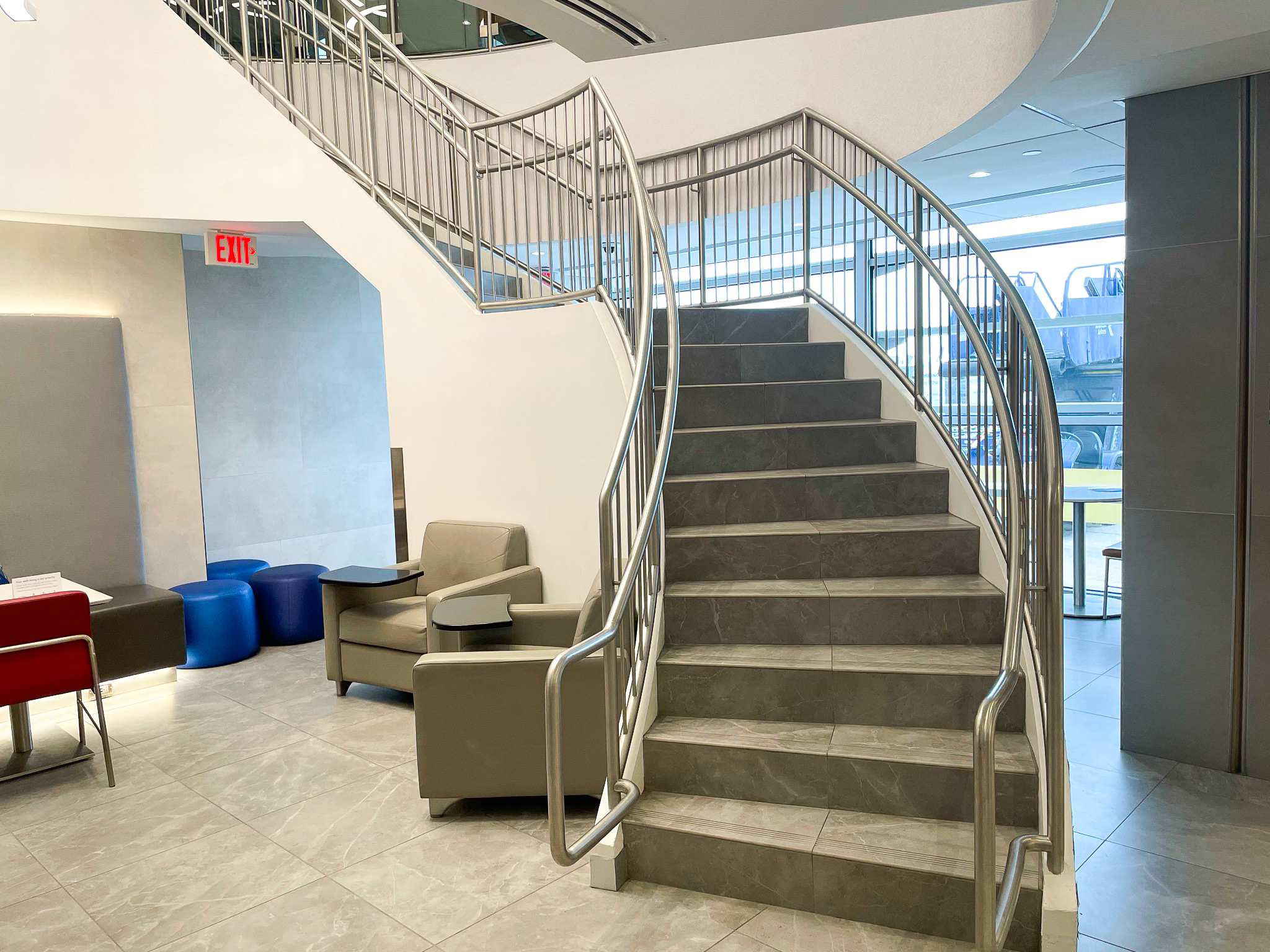 American Airlines Admirals Club at Orlando MCO stairs